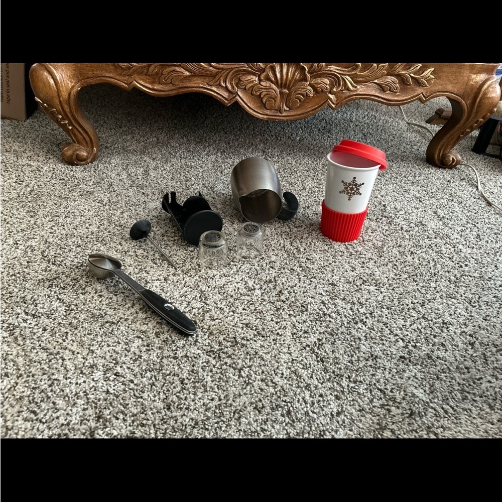 Starbucks 16 Oz froth n holiday cup price firm